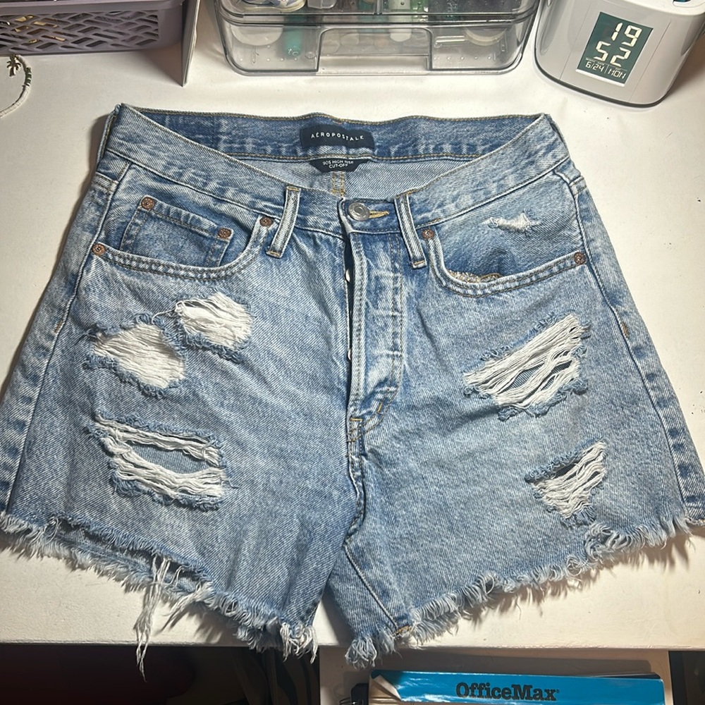 Aeropostale 90s high rise cut-off jean shorts medium wash